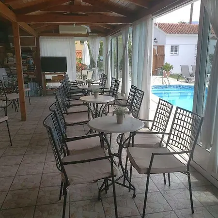 Apartment Marketos *