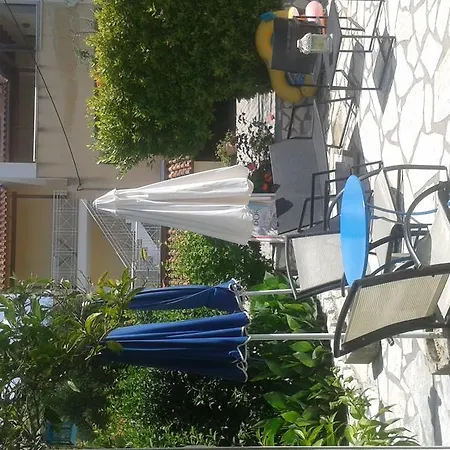 Apartament Marketos