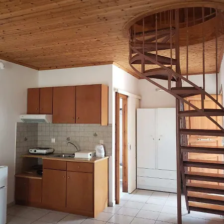 Apartament Marketos *